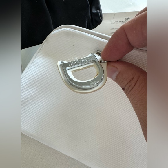🙏Dior 3 Small Pouches (brandnew) - Picture 14 of 17